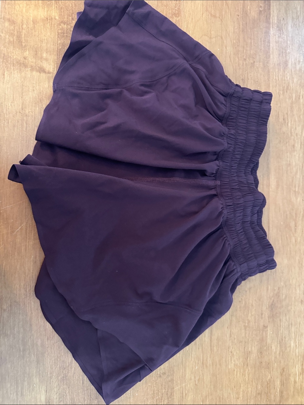 lululemon athletica shake it out 2.5 Deep Plum Elastic-Waist Athletic Shorts